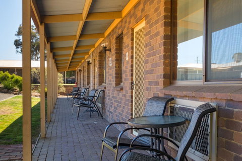 Corowa Bindaree Holiday Park - Holiday Adelaide 12