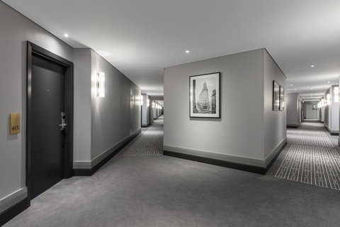 Radisson Blu Plaza Hotel Sydney - Holiday Adelaide 29