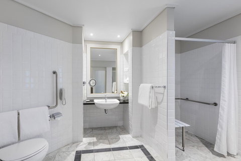 Radisson Blu Plaza Hotel Sydney - Holiday Adelaide 33