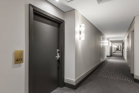 Radisson Blu Plaza Hotel Sydney - Holiday Adelaide 31
