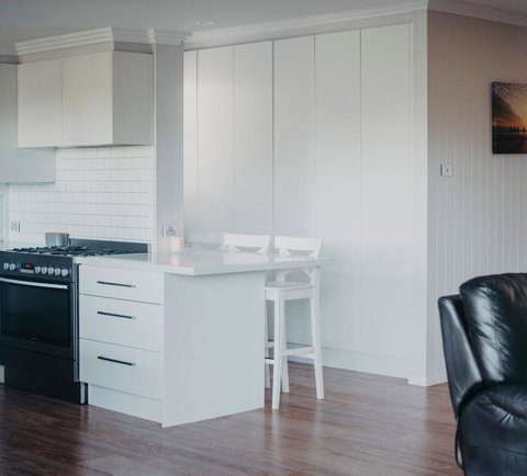 Salthouse Berrara - Holiday Adelaide 9