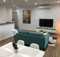 Specious Apartment with 2 Large Bedrooms - Holiday Adelaide