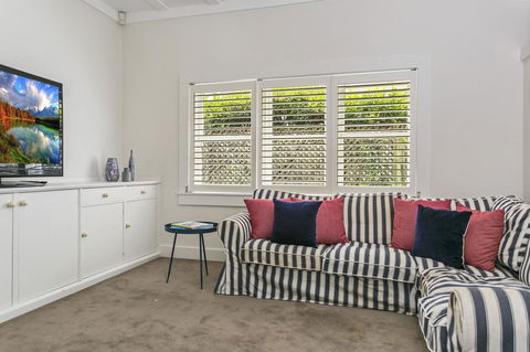 Summery, Spacious 4 Bed Home In Kurraba Point - Holiday Adelaide 12