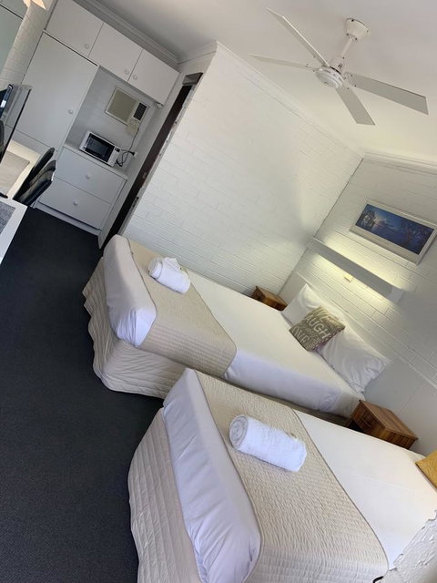 Coastal Bay Motel - Holiday Adelaide 34