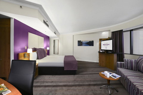 Mercure Sydney - Holiday Adelaide 34
