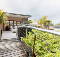 Family surf house 5 min walk to Manly beach
