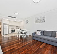 Cosy Apartment in Central Sydney - Holiday Adelaide