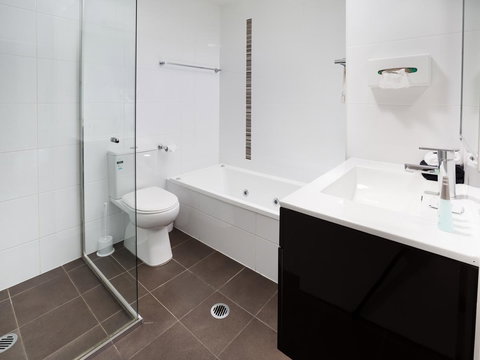 Charlestown Executive Apartments - Holiday Adelaide 4