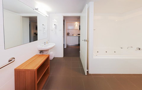 Charlestown Executive Apartments - Holiday Adelaide 15