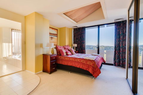 Pacific Towers Beach Resort - Holiday Adelaide 16