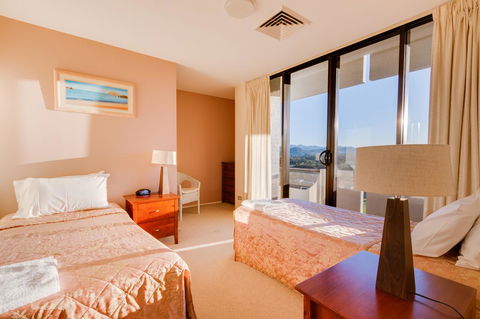 Pacific Towers Beach Resort - Holiday Adelaide 19