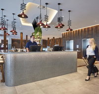 Holiday Inn Express Newcastle - Holiday Adelaide
