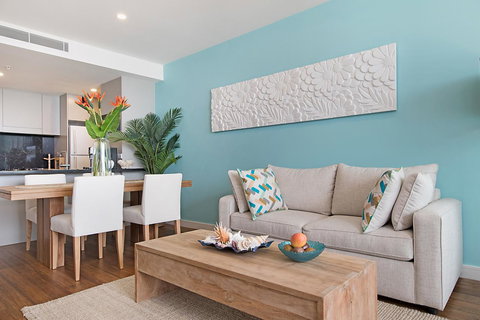 Arena Luxury Beachfront Apartment - Holiday Adelaide 34