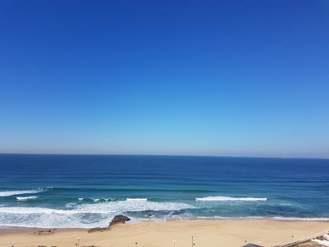 Arena Luxury Beachfront Apartment - Holiday Adelaide 5