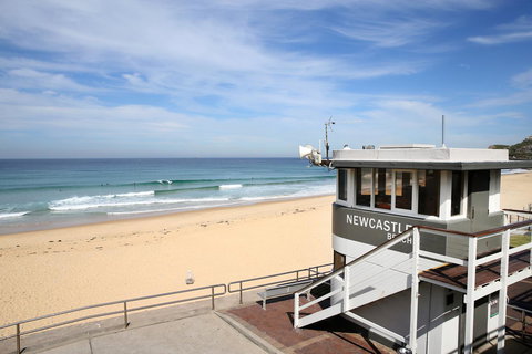 Arena Luxury Beachfront Apartment - Holiday Adelaide 31