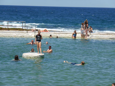 Arena Luxury Beachfront Apartment - Holiday Adelaide 33