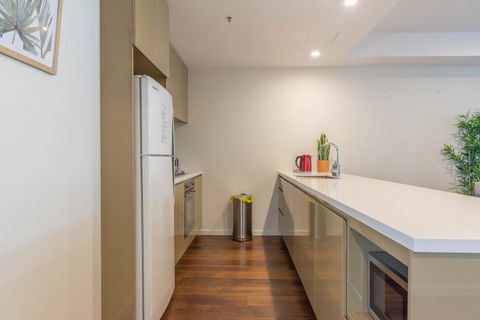 Sydney CBD Brand New Apartments With Hyde Park View - Holiday Adelaide 10