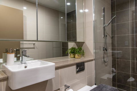 Sydney CBD Brand New Apartments With Hyde Park View - Holiday Adelaide 20