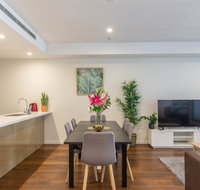 Sydney CBD Brand New Apartments with Hyde Park View - Holiday Adelaide