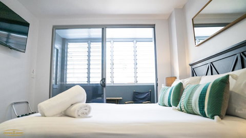 Crown On Darby Newcastle - Holiday Adelaide 4