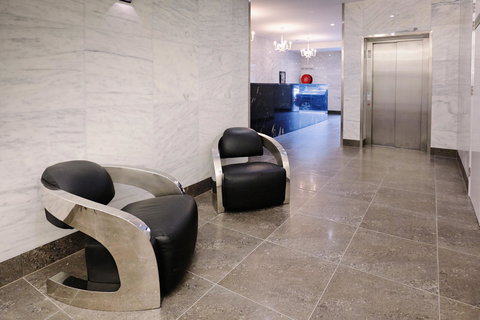 Crown On Darby Newcastle - Holiday Adelaide 33