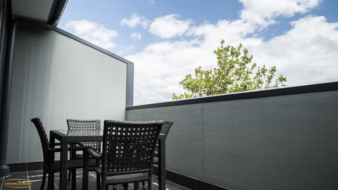 Crown On Darby Newcastle - Holiday Adelaide 1