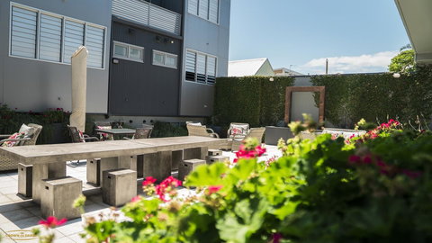 Crown On Darby Newcastle - Holiday Adelaide 3