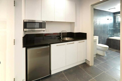 Crown On Darby Newcastle - Holiday Adelaide 34