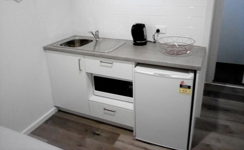 Appin Village Motel - Holiday Adelaide 2