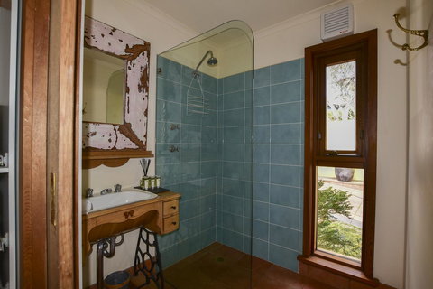 The Point - Exceptional - Holiday Adelaide 13