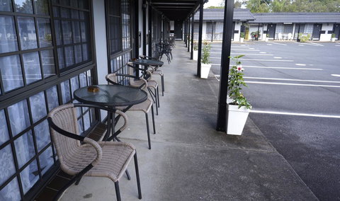 Highway Motor Inn Taree - Holiday Adelaide 1