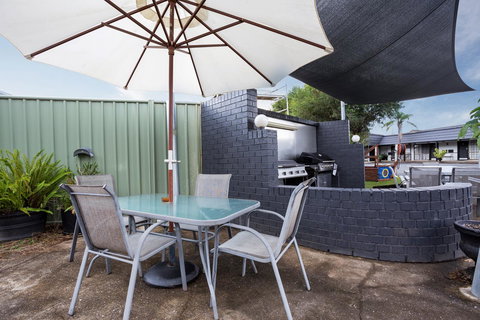 Highway Motor Inn Taree - Holiday Adelaide 30