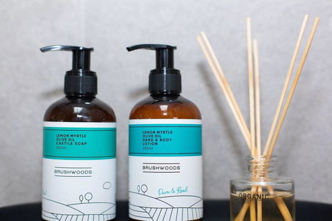 Belisi Farmstay Cottage - Holiday Adelaide 11