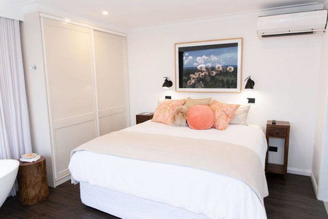 Belisi Farmstay Cottage - Holiday Adelaide 5