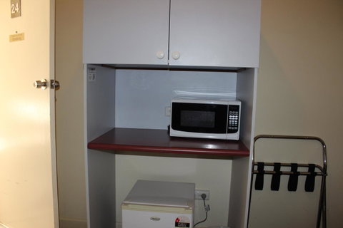 Hume Inn Motel Albury CBD - Holiday Adelaide 14