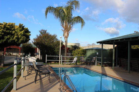 Hume Inn Motel Albury CBD - Holiday Adelaide 2