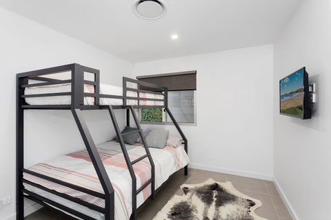 Modern Guest House - Holiday Adelaide 0