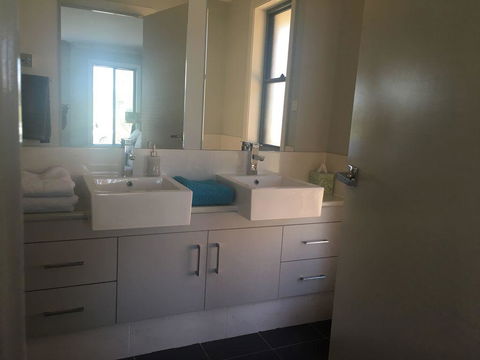 Sydney Amazing Holiday Home Bridal BnB - Holiday Adelaide 10