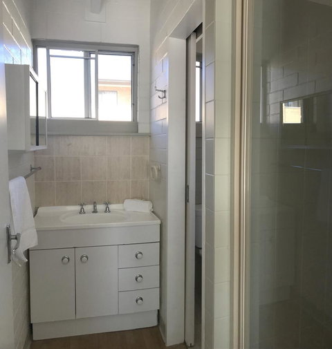 Kon Tiki Apartments - Holiday Adelaide 8