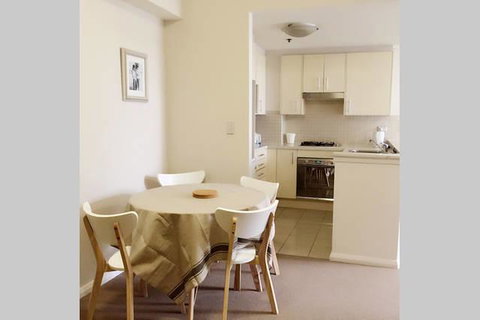 Kent CBD Apartment - Holiday Adelaide 9