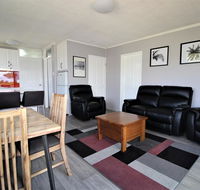 Beachfront 3 25 Willow Street - Holiday Adelaide