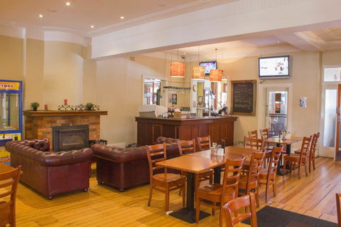 Gardners Inn Hotel - Holiday Adelaide 7