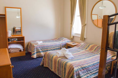 Gardners Inn Hotel - Holiday Adelaide 19
