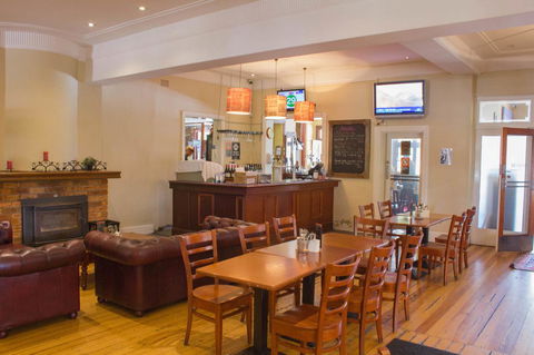 Gardners Inn Hotel - Holiday Adelaide 9