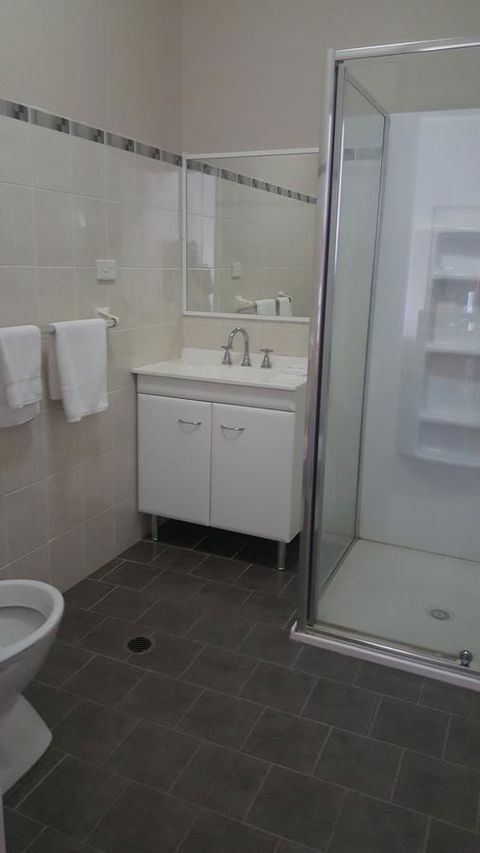 Gardners Inn Hotel - Holiday Adelaide 43