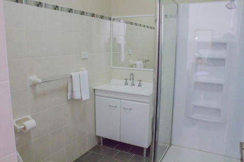 Gardners Inn Hotel - Holiday Adelaide 16