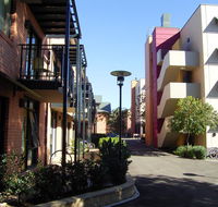 Sydney University Village - Holiday Adelaide