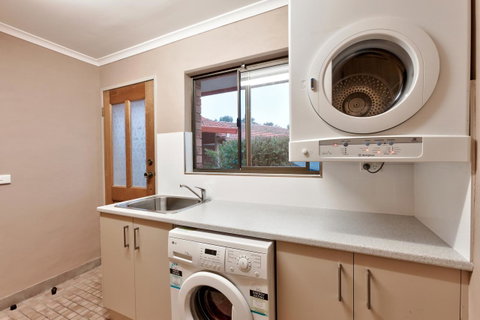 Hume Country Motor Inn - Holiday Adelaide 27