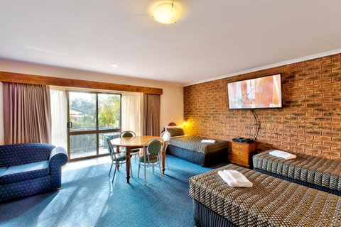 Hume Country Motor Inn - Holiday Adelaide 16