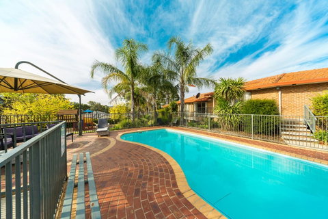 Hume Country Motor Inn - Holiday Adelaide 6